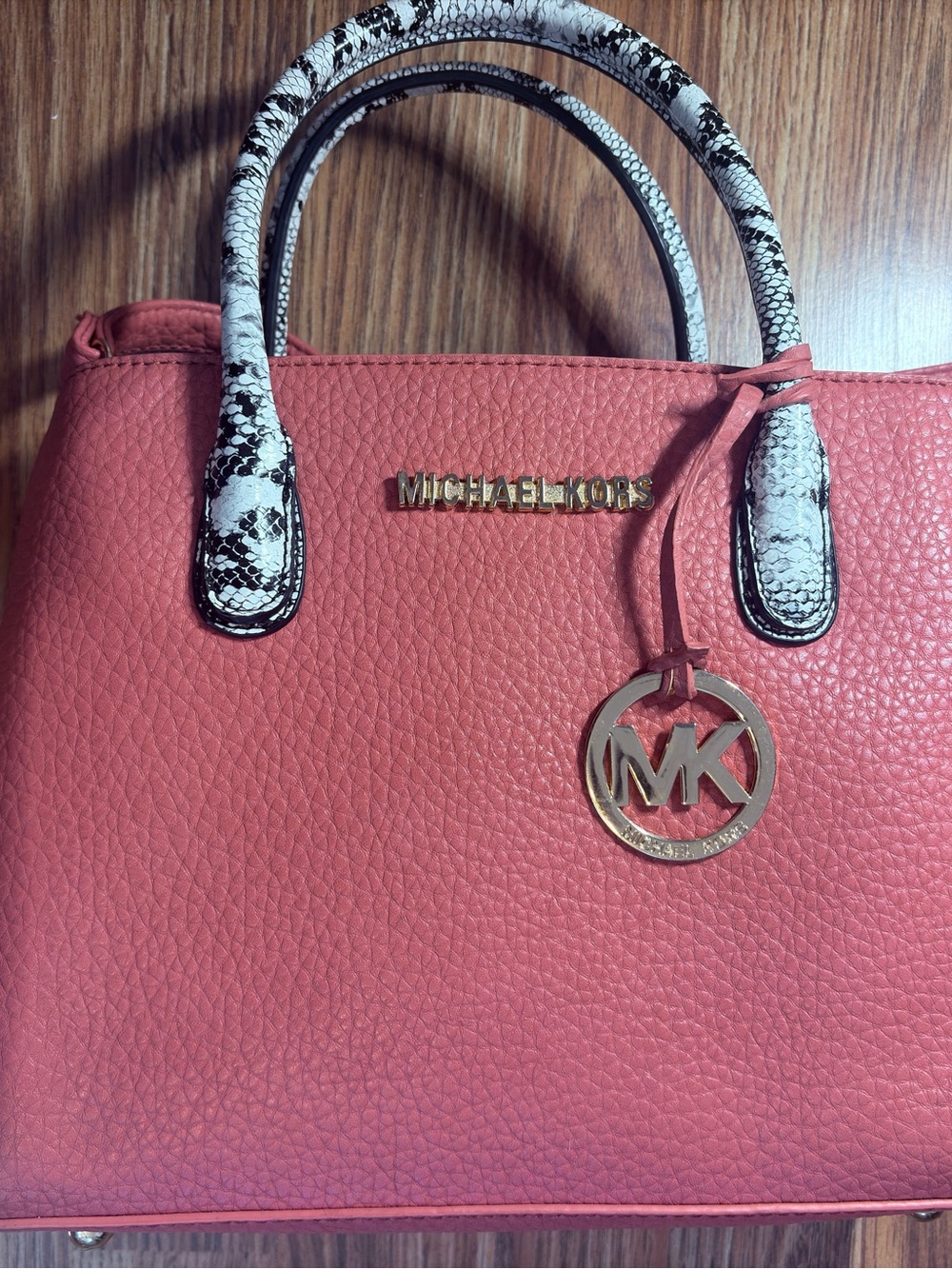 Not Michael Kors Coral Pink Leather Hand Bag with Snake-Print Handles Knock Off